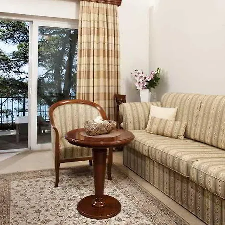Berulia Holiday home *